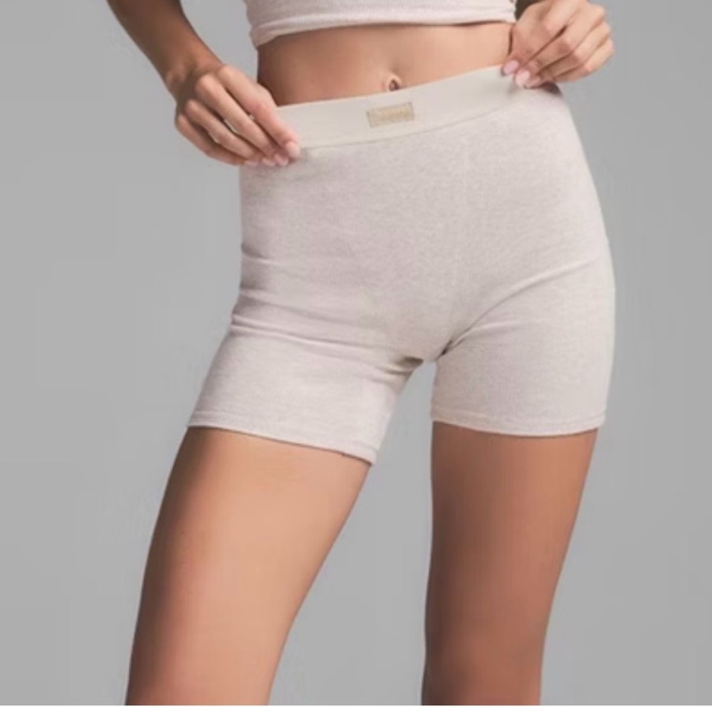 Skims cotton boxer shorts in oatmeal